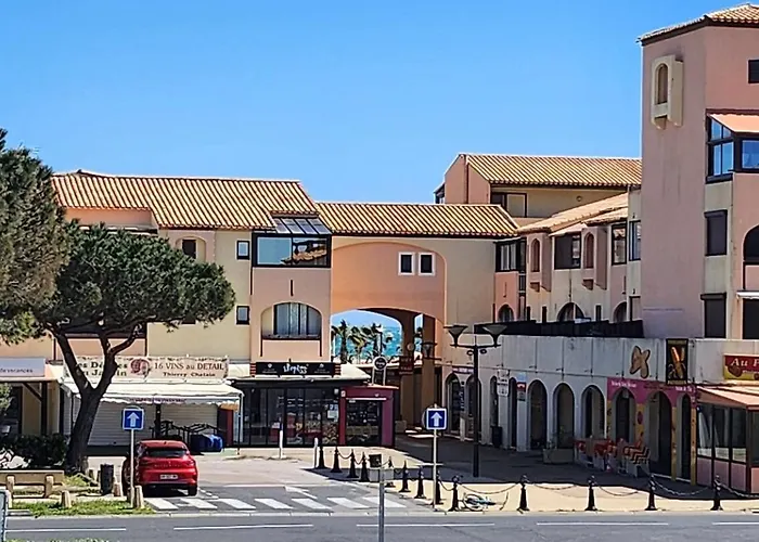 A 150m De La Апартаменты *