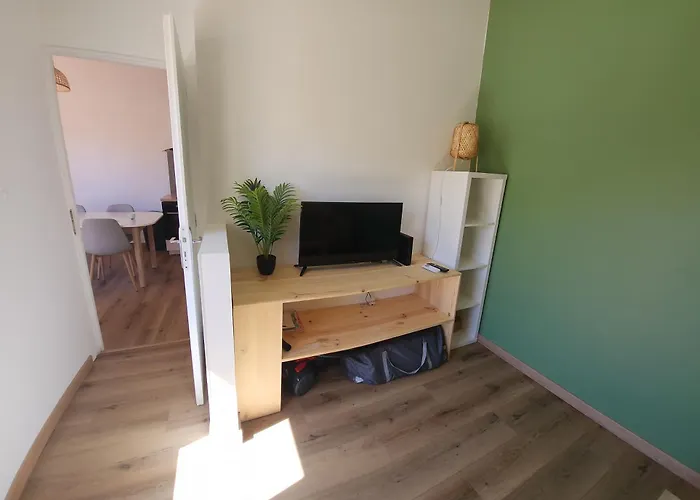 Апартаменты A 150m De La